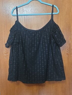 Black Lace Cold-Shoulder Camisole Top